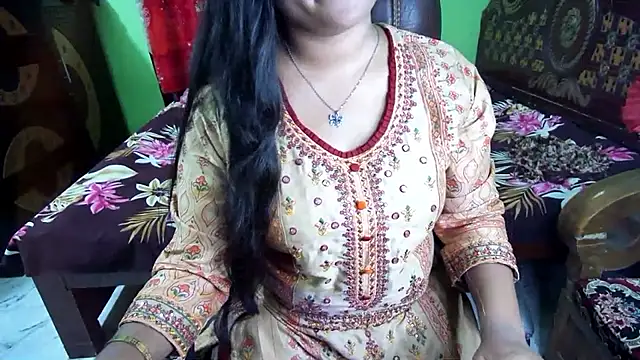 BengaliQueenStar webcam