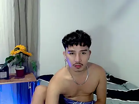 Asian_bigboy webcam