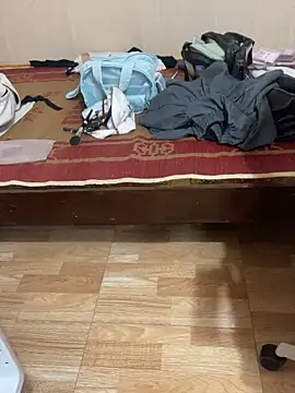 Mina048 webcam