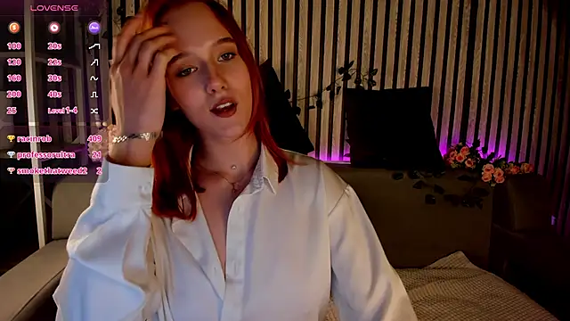 Casey_Sweeet live cam on StripChat