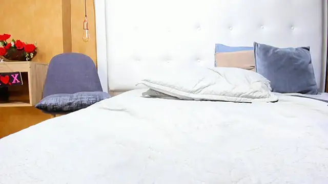 _evamilf_ webcam