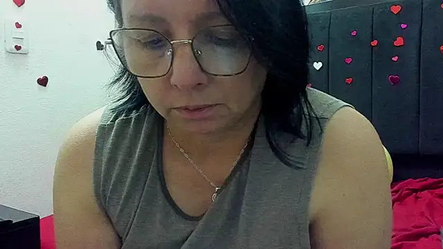 Evaaross_2345 webcam