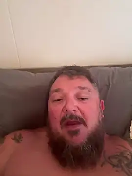 TatooedBear webcam