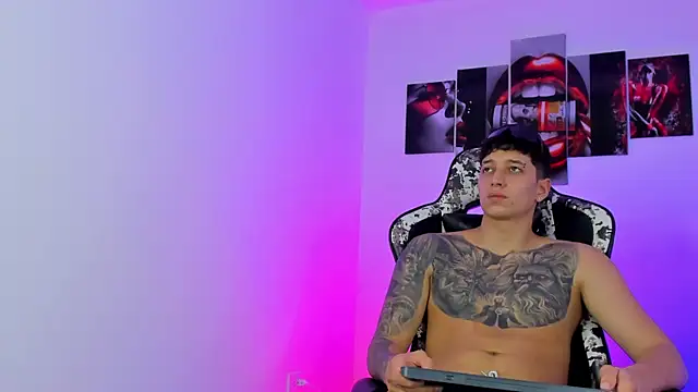 eithan_boy_ live cam on StripChat