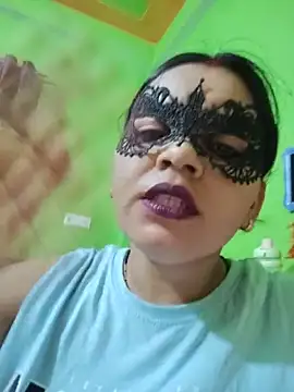 Curvy_shivani webcam