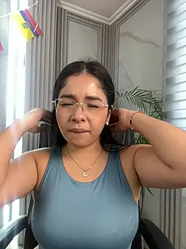 ValentinaLuciana webcam