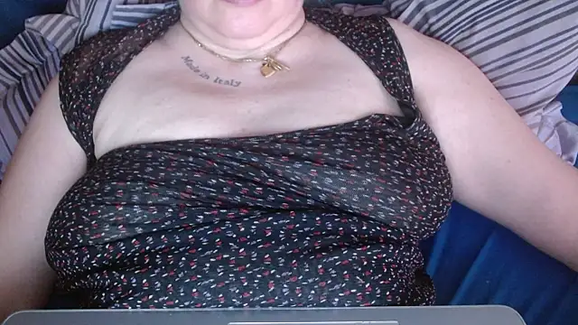 Watch martachatte live on EroticFlix - High definition streams