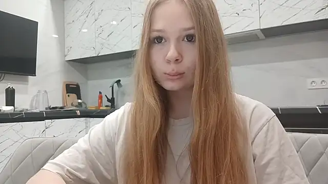 Watch KarinaBestie live on EroticFlix - High definition streams