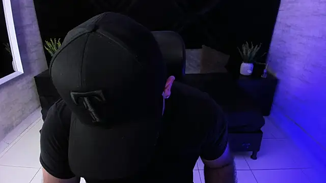 jhon_bear03 (M young) - worship your king until he cum