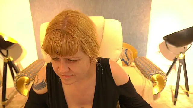 BellaLaPetit webcam