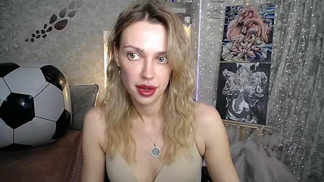 NickyAdamidi webcam