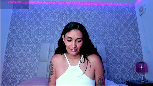 Skarlett_Kiss webcam