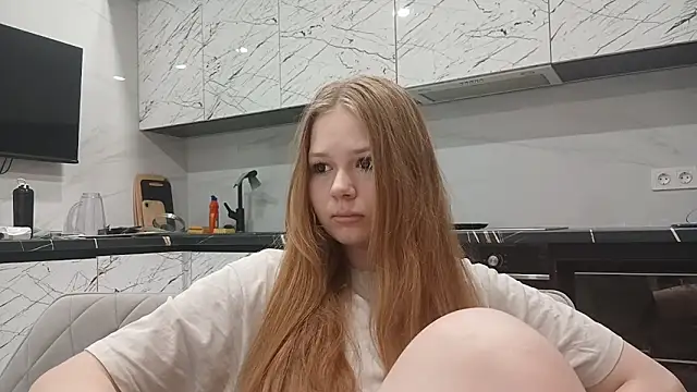 KarinaBestie webcam