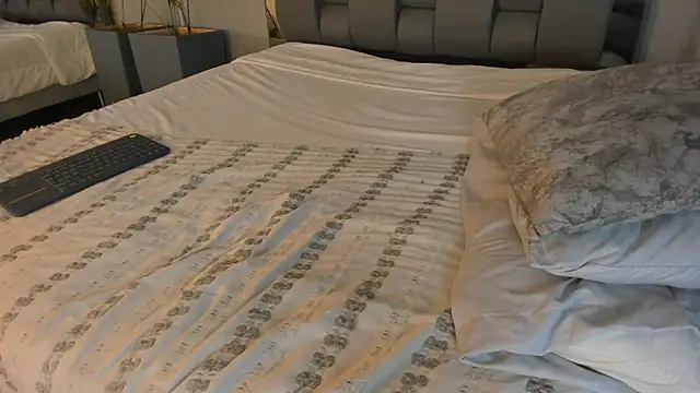 Charlie___Musk webcam