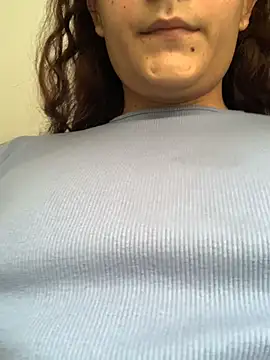 La-Gatiita-trans live cam on StripChat