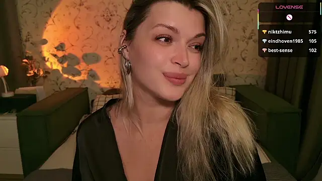 LadyDiLancaster webcam
