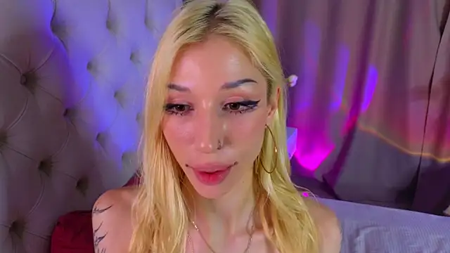 SallyCha webcam