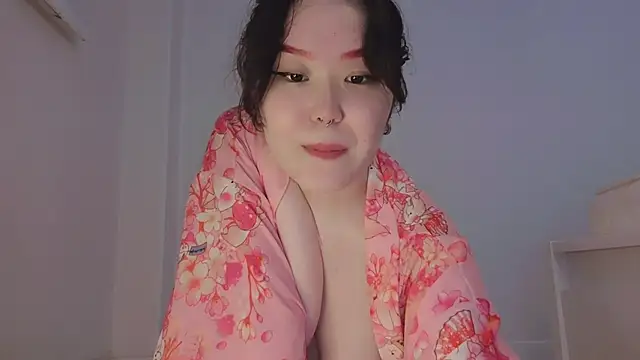 tsunade_chan webcam