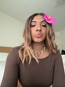 Queenashleygomez
