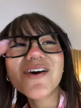Ivi_Aiko webcam