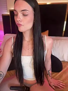 KarissaChantelle webcam