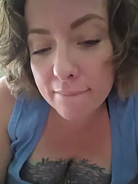 julimonroe webcam
