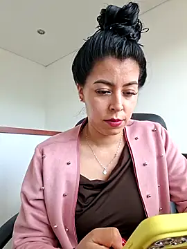 luianna (F young) - Take off your blouse and let your breast