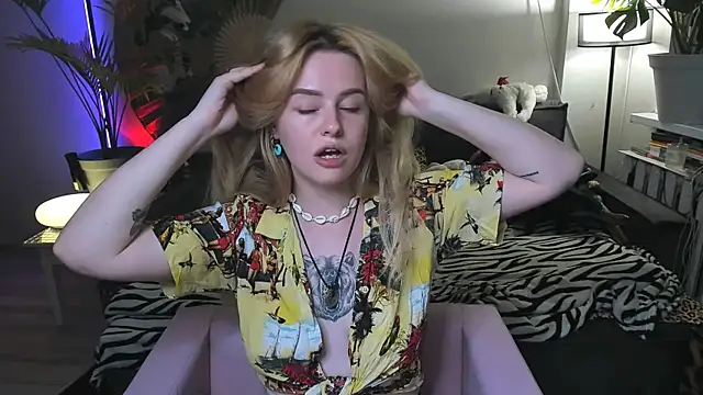 Alexa_Pirs webcam