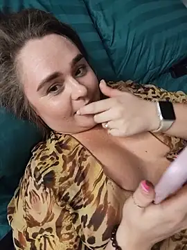 Juicy_PeachLux webcam