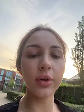 DoloresXO webcam