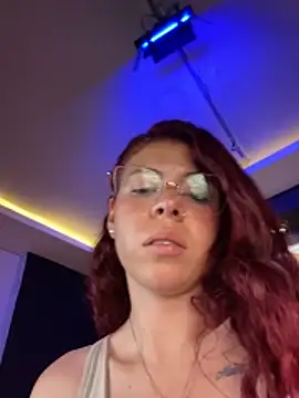 MiaTorres4 webcam