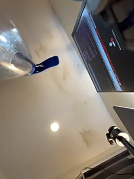 slutty_aki webcam