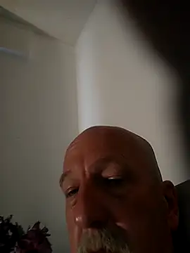 Yankeedave420 webcam