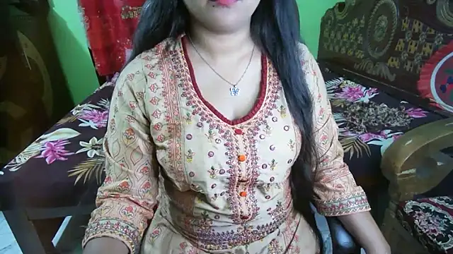 BengaliQueenStar webcam