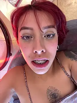 MeraSecretXXX live cam on StripChat