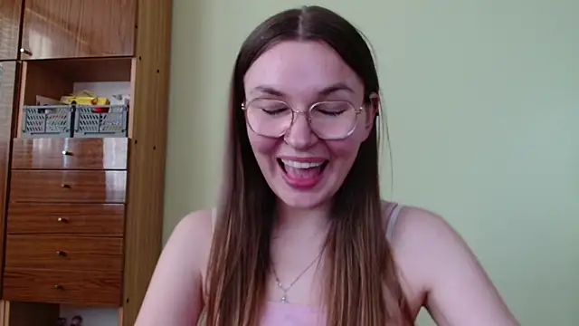 LooveELLYx webcam