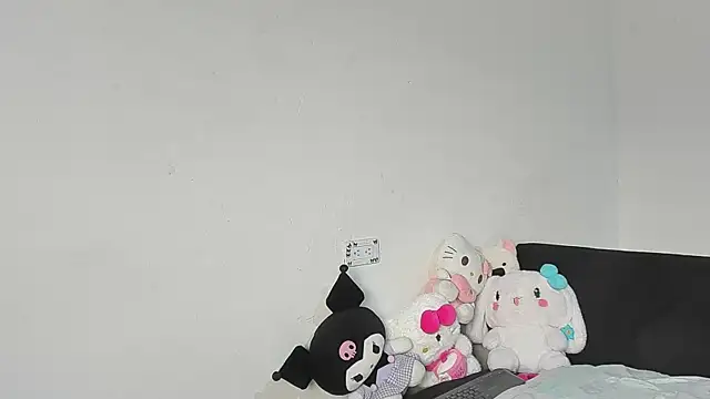 eirlysx (F teen) - play pussy