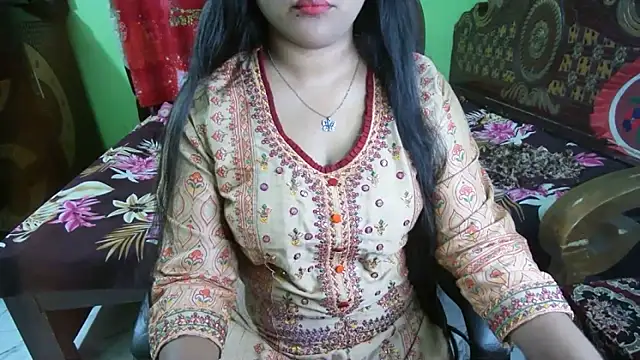 BengaliQueenStar webcam