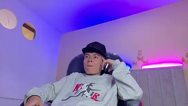 Nascary_Fox webcam