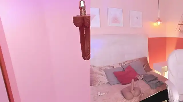 Amber_gold_ webcam
