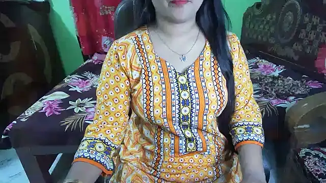 BengaliQueenStar webcam