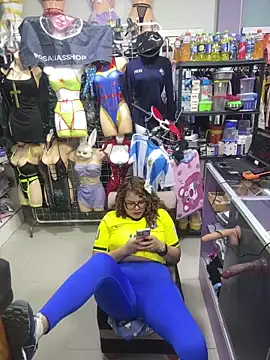 ROSALIASSHOP webcam