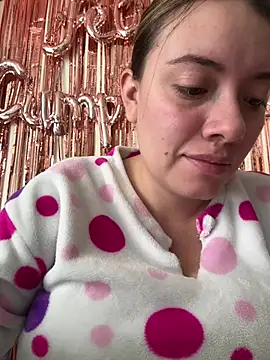 valery_mora webcam