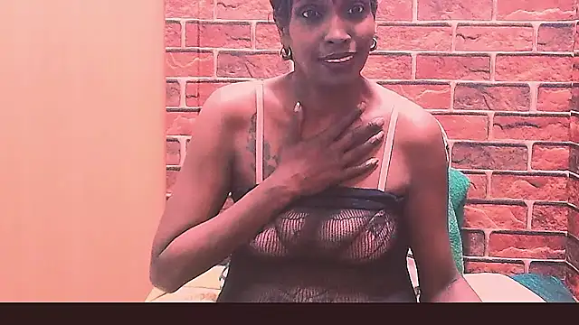 Fuckable_Nasty_MILF webcam