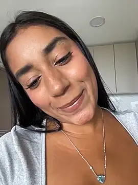 SaryJonex webcam
