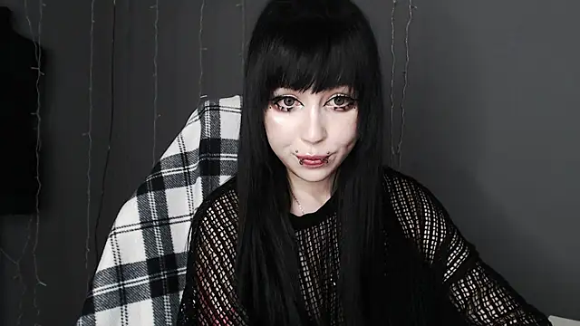 lucyy0_0ddeath webcam