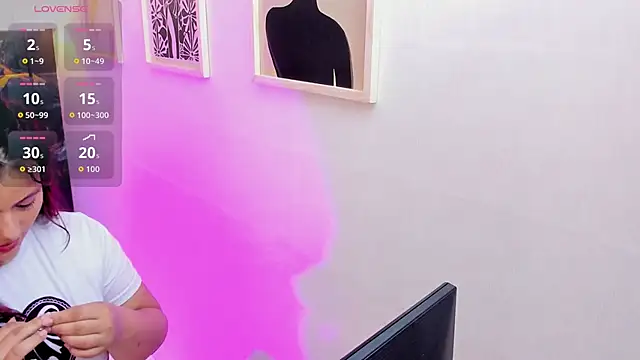 Miss_Kloee webcam