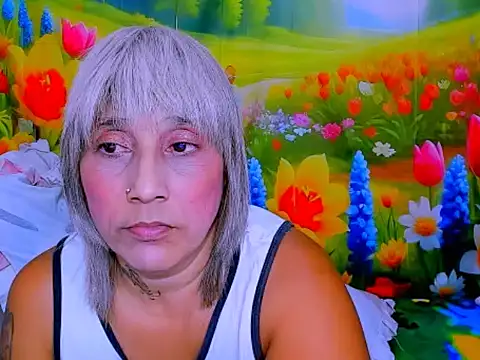 indianroxy webcam