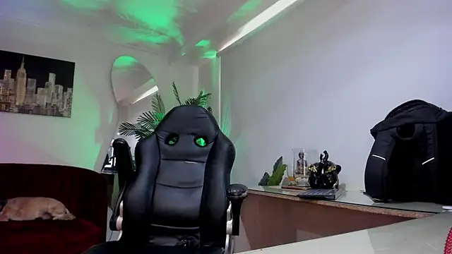 Meghan320 webcam
