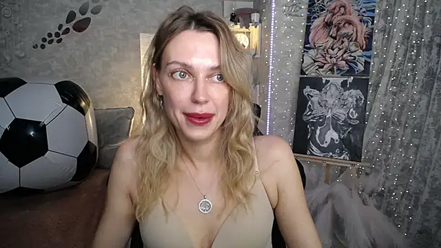 NickyAdamidi webcam